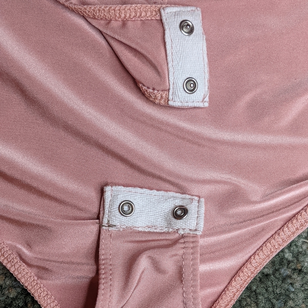Pink bodysuit - Picture 5 of 7